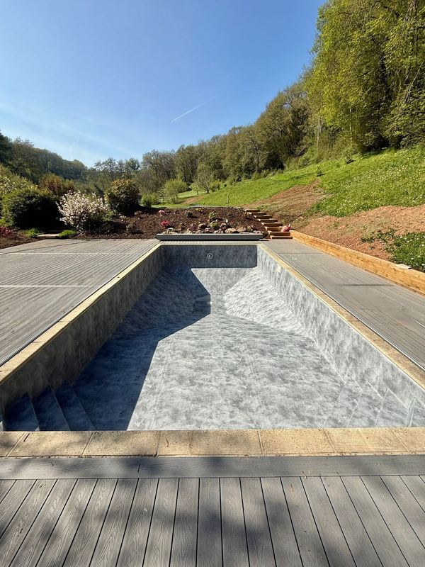 The Liner Guy — pool install